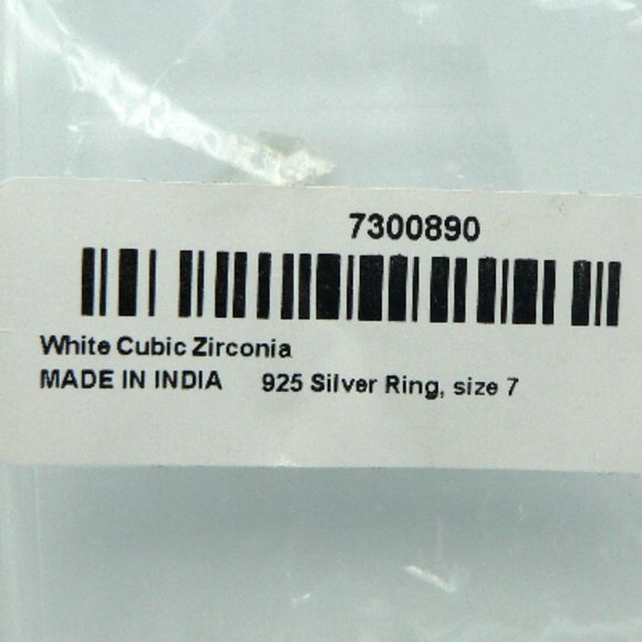 Sz 7 Simulated Diamond 7 Stone Ring - Picture 6 of 6